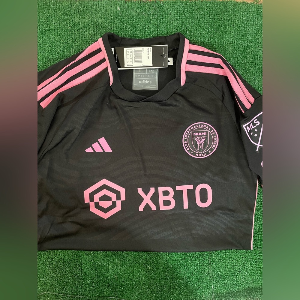 Adidas brand , Inter Miami away jersey 2023 mls patch